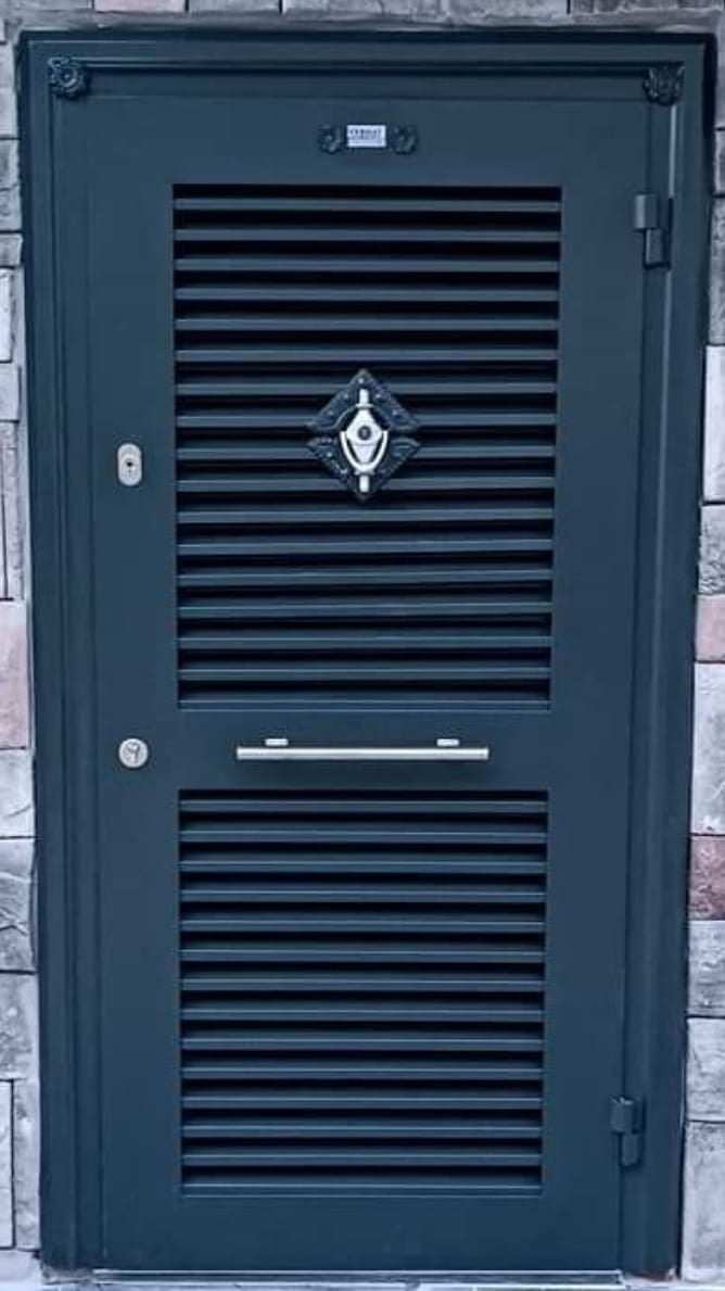 Antrasit Renk Panjur Kapı